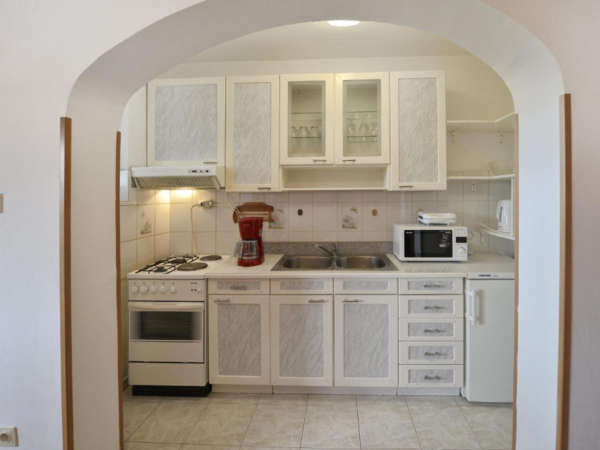 Apartman Kuki โปเรช ภายนอก รูปภาพ