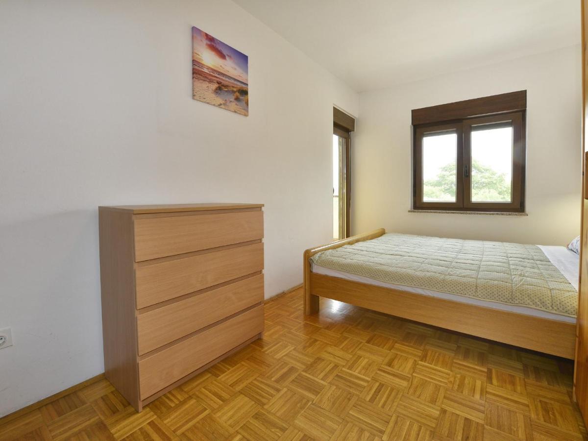 Apartman Kuki โปเรช ภายนอก รูปภาพ