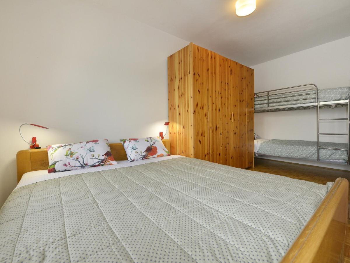 Apartman Kuki โปเรช ภายนอก รูปภาพ